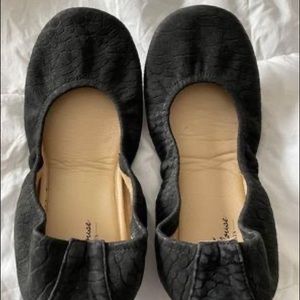 Woman’s storehouse flats - size 10
